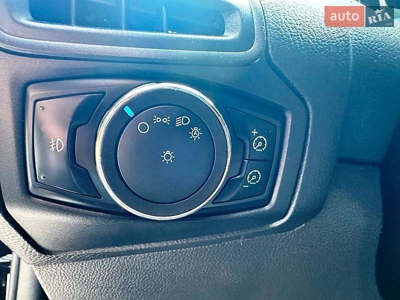 Хэтчбек Ford Focus 2012 в Запорожье