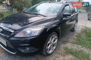 Ford Focus  2010