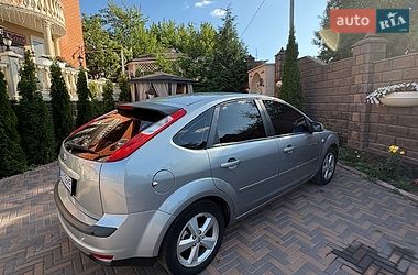 Хэтчбек Ford Focus 2005 в Киеве