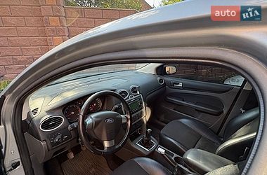 Хэтчбек Ford Focus 2005 в Киеве