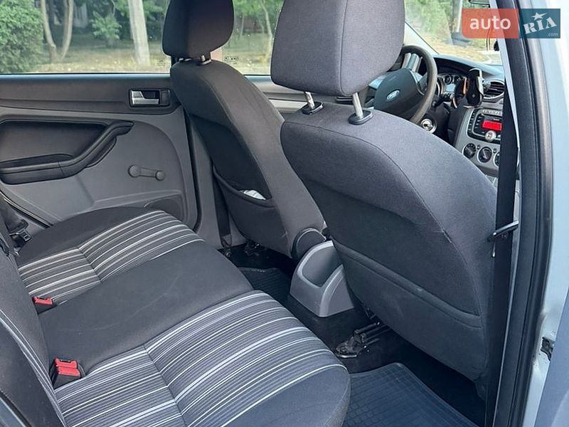 Хетчбек Ford Focus 2008 в Києві фото 8 Хетчбек Ford Focus 2008 в Києві