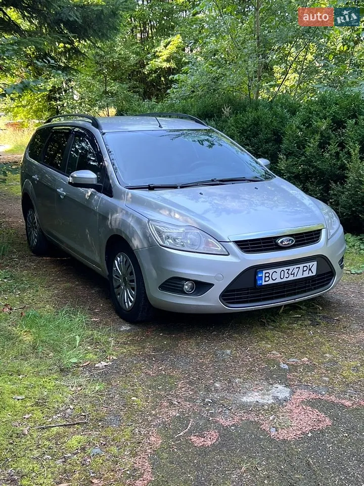 2010 Ford Focus - мініатюра 4