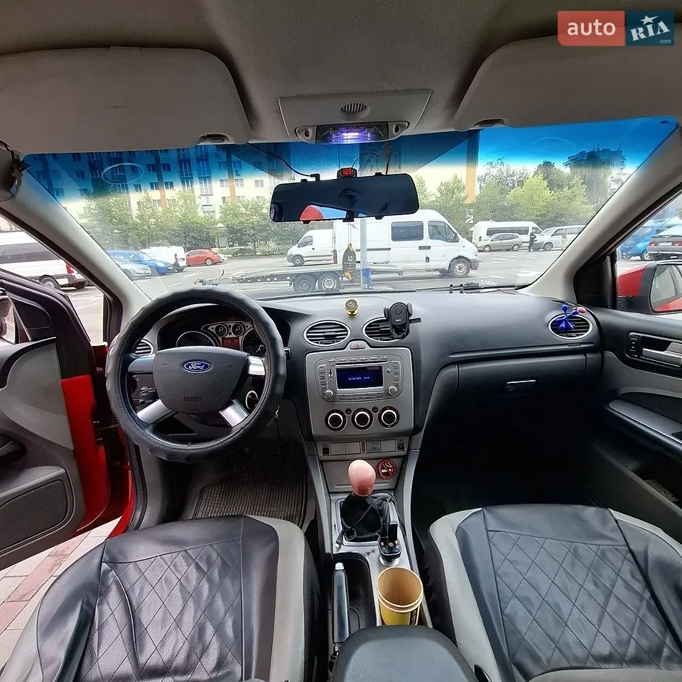 2010 Ford Focus - мініатюра 5