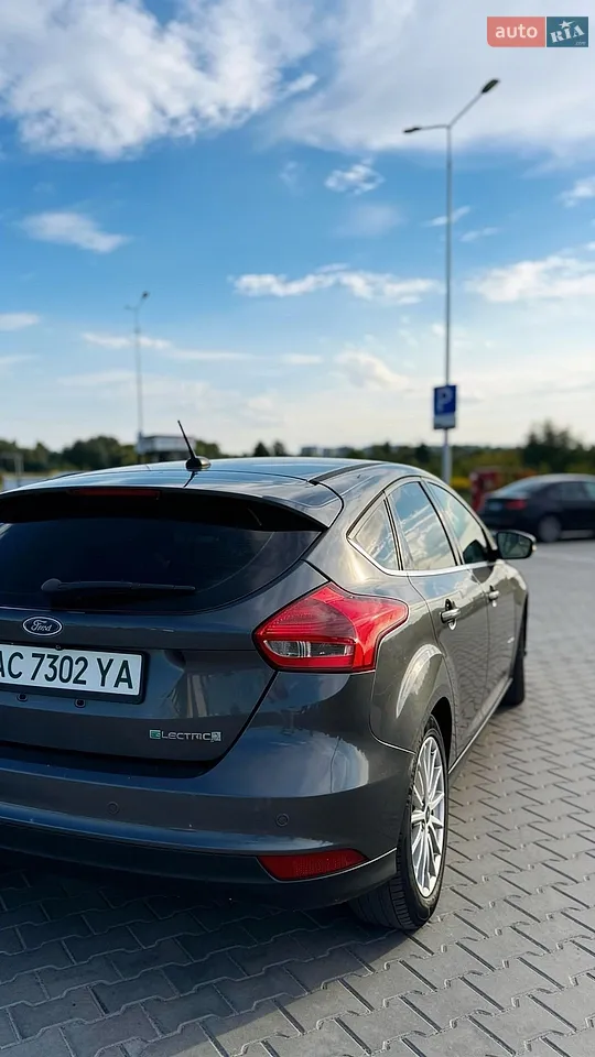 2016 Ford Focus - мініатюра 4