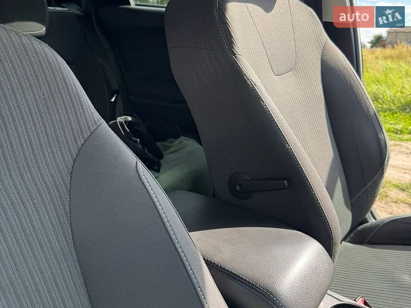 Універсал Ford Focus 2011 в Радехові