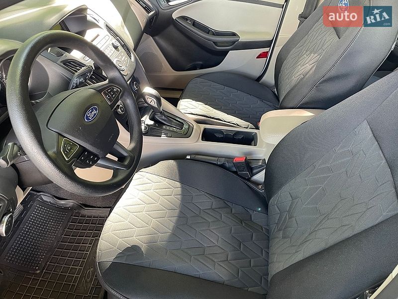 Хэтчбек Ford Focus 2015 в Полтаве