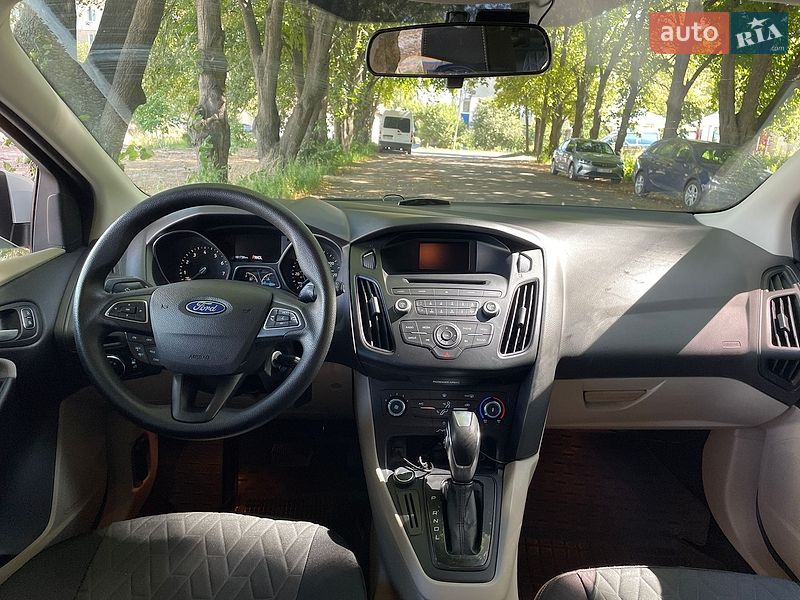 Хэтчбек Ford Focus 2015 в Полтаве