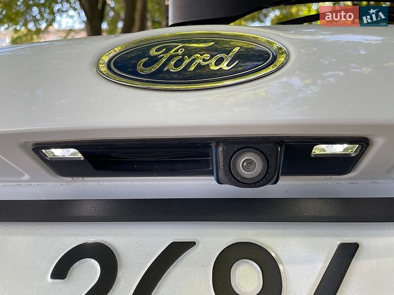 Хэтчбек Ford Focus 2015 в Полтаве