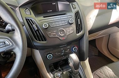 Хэтчбек Ford Focus 2015 в Полтаве