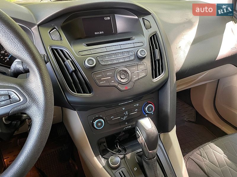 Хэтчбек Ford Focus 2015 в Полтаве