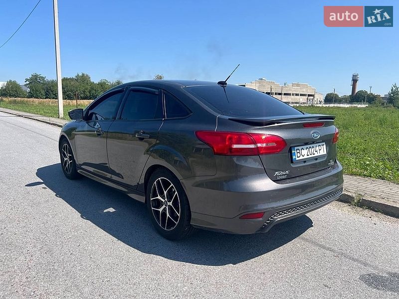 Седан Ford Focus 2015 в Стрые