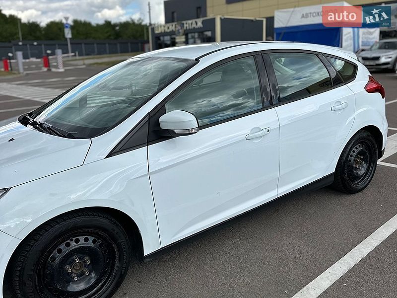 Хэтчбек Ford Focus 2017 в Ровно