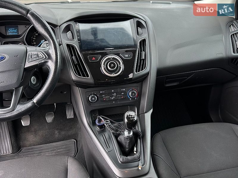 Хэтчбек Ford Focus 2017 в Ровно