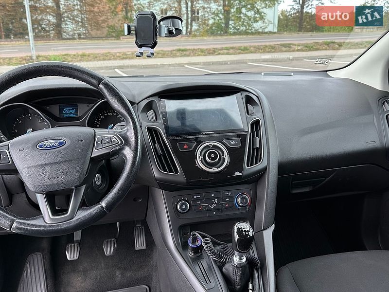 Хэтчбек Ford Focus 2017 в Ровно