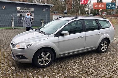 Ford Focus  2010