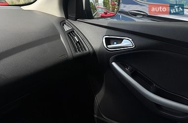 Седан Ford Focus 2012 в Львове