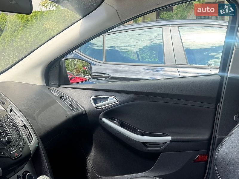 Седан Ford Focus 2012 в Львове