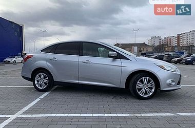 Ford Focus  2011