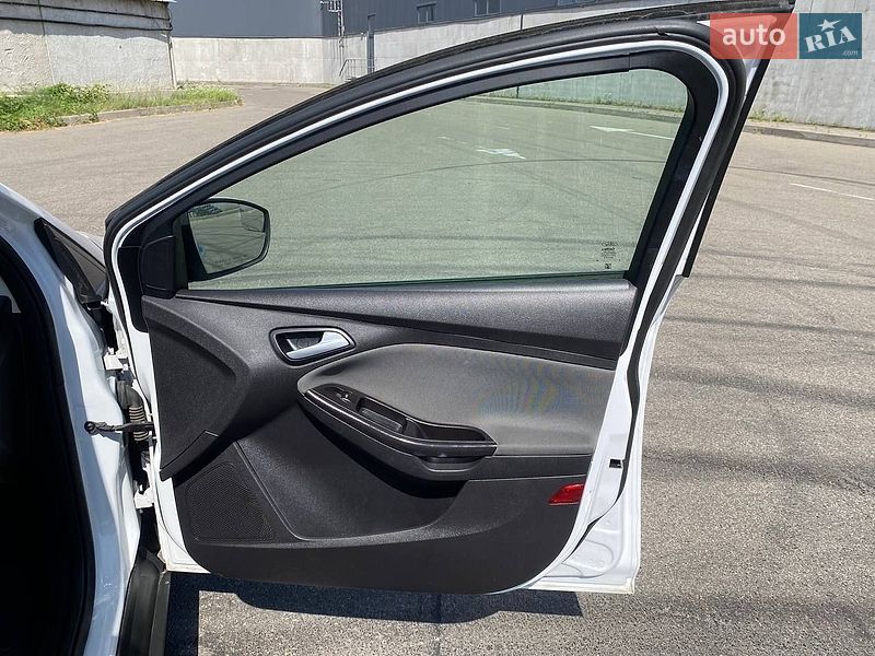 Хетчбек Ford Focus 2014 в Києві