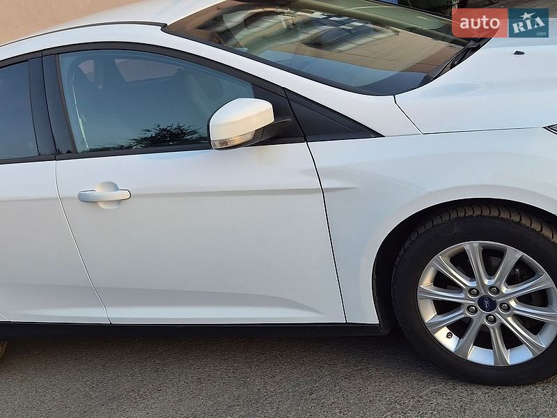 Хэтчбек Ford Focus 2015 в Днепре фото 8 Хэтчбек Ford Focus 2015 в Днепре