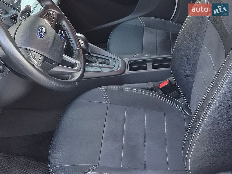 Хэтчбек Ford Focus 2015 в Днепре фото 20 Хэтчбек Ford Focus 2015 в Днепре