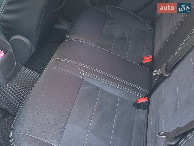 Хэтчбек Ford Focus 2015 в Днепре фото 23 Хэтчбек Ford Focus 2015 в Днепре