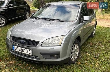 Ford Focus  2005