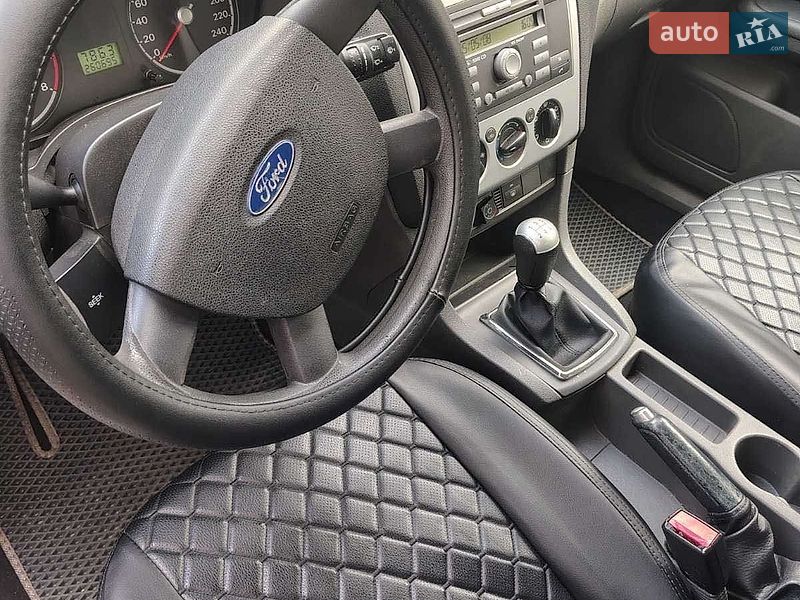 Хэтчбек Ford Focus 2006 в Киеве фото 3 Хэтчбек Ford Focus 2006 в Киеве