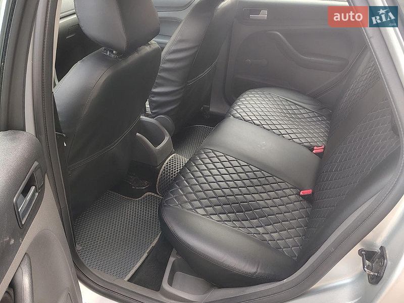 Хэтчбек Ford Focus 2006 в Киеве фото 4 Хэтчбек Ford Focus 2006 в Киеве