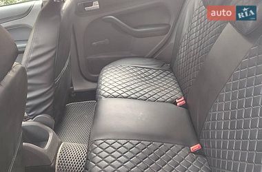 Хэтчбек Ford Focus 2006 в Киеве фото 9 Хэтчбек Ford Focus 2006 в Киеве