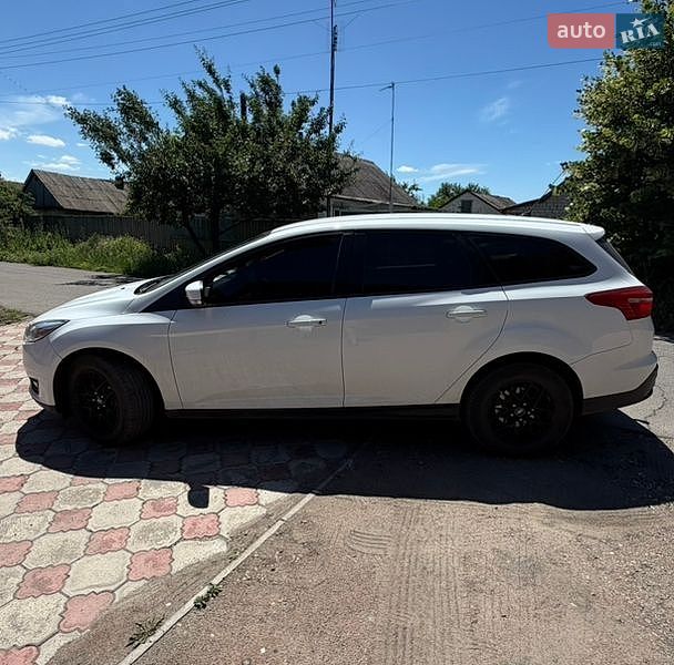 Універсал Ford Focus 2017 в Павлограді