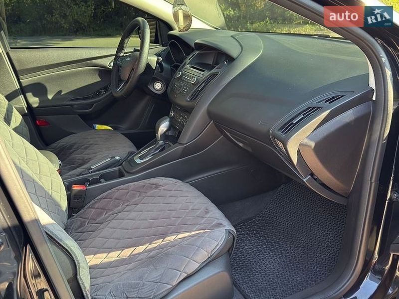 Хетчбек Ford Focus 2016 в Дніпрі фото 24 Хетчбек Ford Focus 2016 в Дніпрі