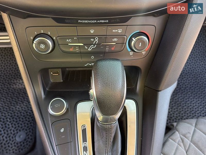 Хетчбек Ford Focus 2016 в Дніпрі фото 26 Хетчбек Ford Focus 2016 в Дніпрі