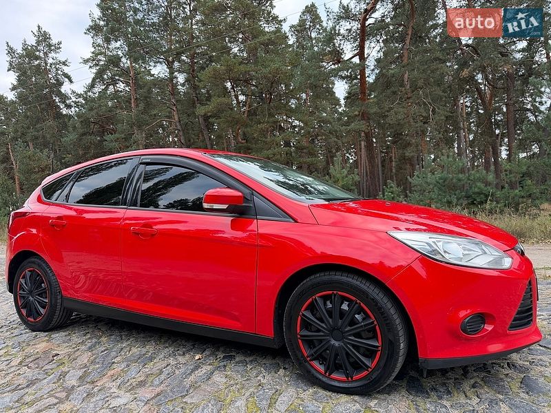 Хэтчбек Ford Focus 2013 в Ахтырке фото Хэтчбек Ford Focus 2013 в Ахтырке