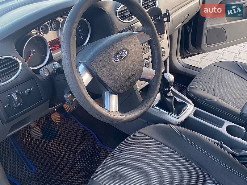 Універсал Ford Focus 2010 в Ужгороді