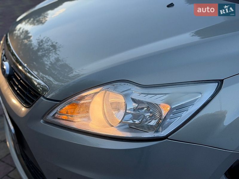 Универсал Ford Focus 2009 в Жовкве
