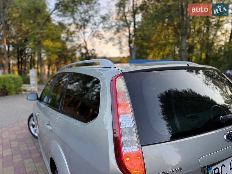 Универсал Ford Focus 2009 в Жовкве