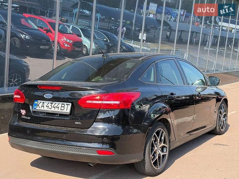 Седан Ford Focus 2017 в Киеве