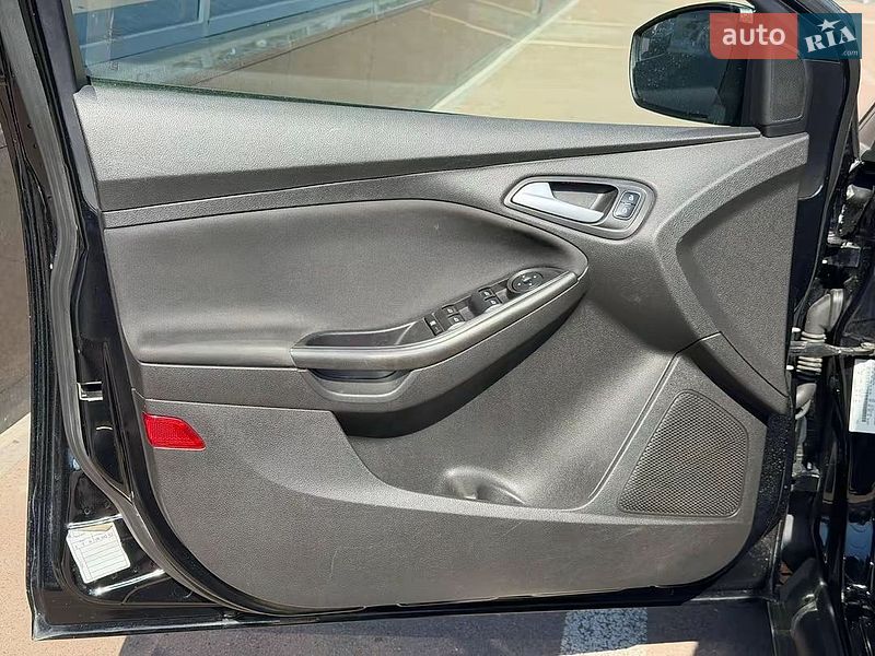 Седан Ford Focus 2017 в Киеве