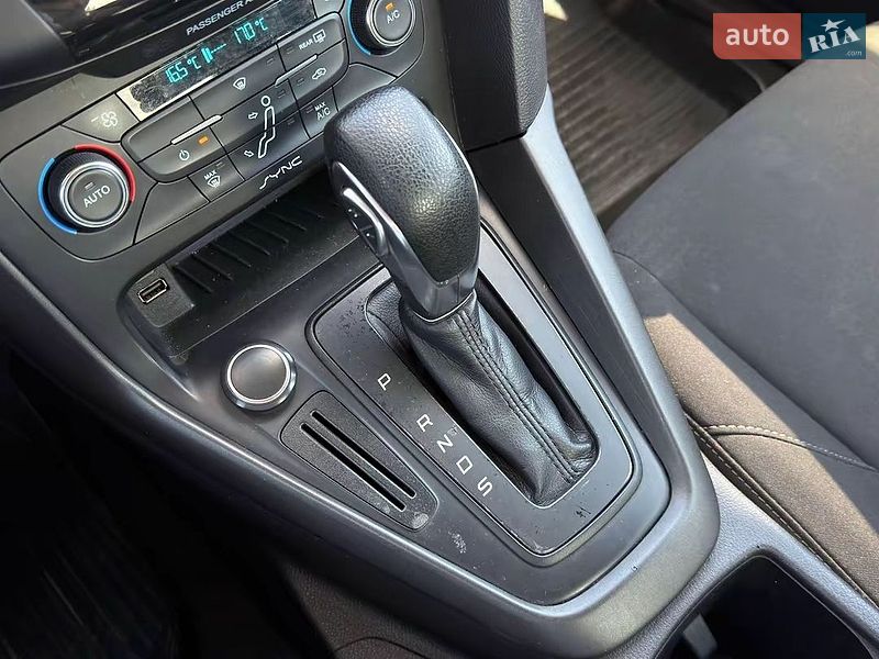 Седан Ford Focus 2017 в Киеве