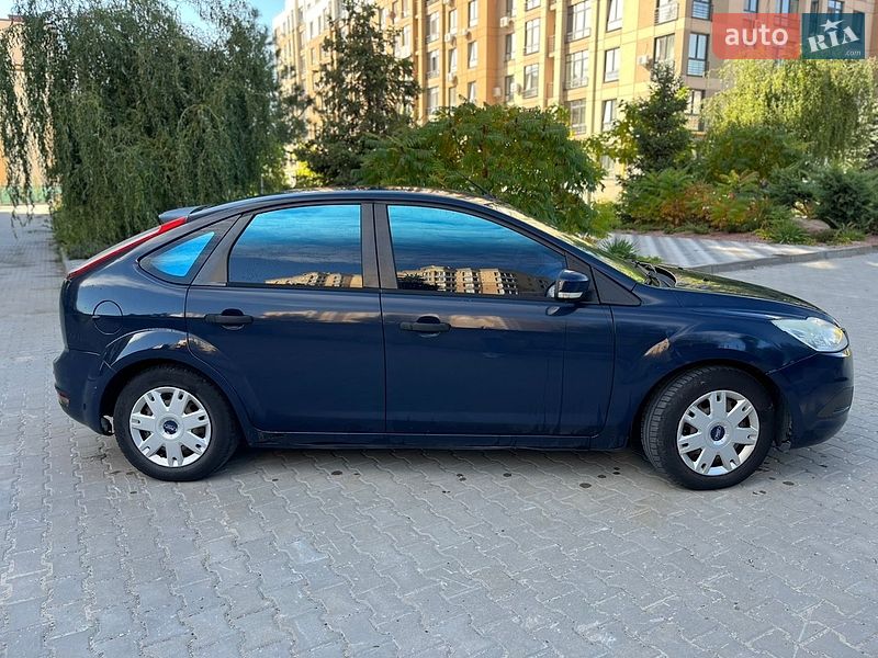 Хэтчбек Ford Focus 2011 в Киеве