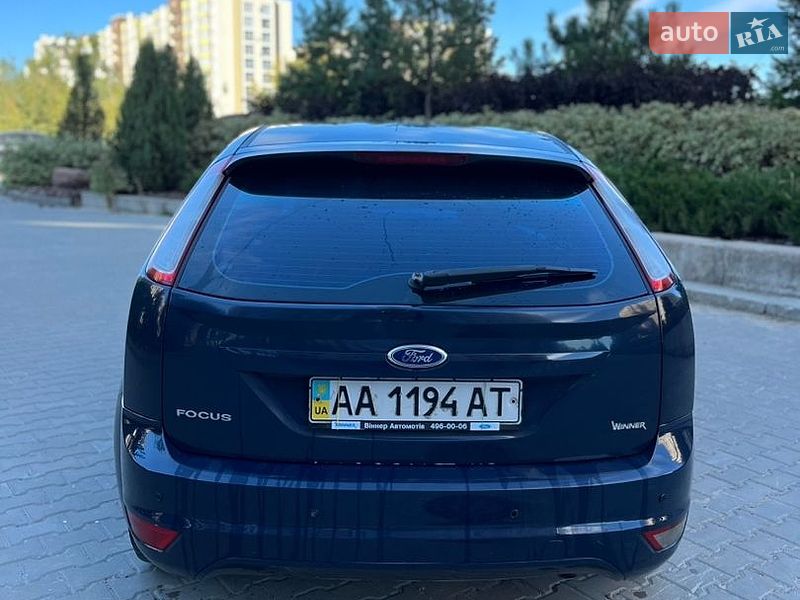 Хэтчбек Ford Focus 2011 в Киеве