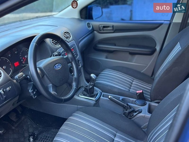 Хэтчбек Ford Focus 2011 в Киеве