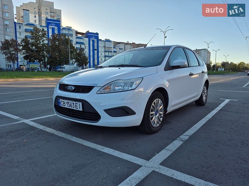 Хэтчбек Ford Focus 2011 в Чернигове