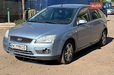 Хэтчбек Ford Focus 2006 в Здолбунове Хэтчбек Ford Focus 2006 в Здолбунове
