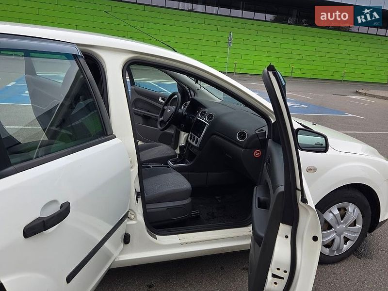 Универсал Ford Focus 2005 в Киеве