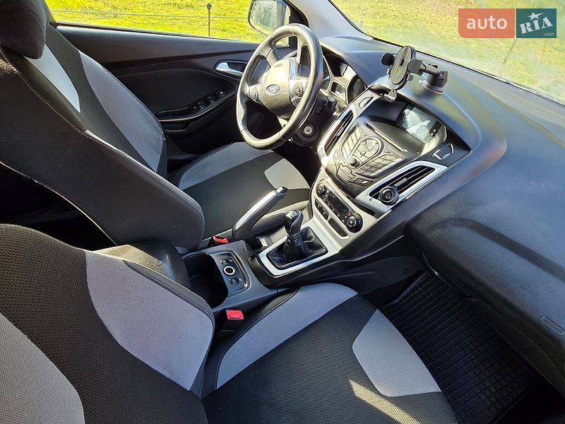 Седан Ford Focus 2011 в Ивано-Франковске