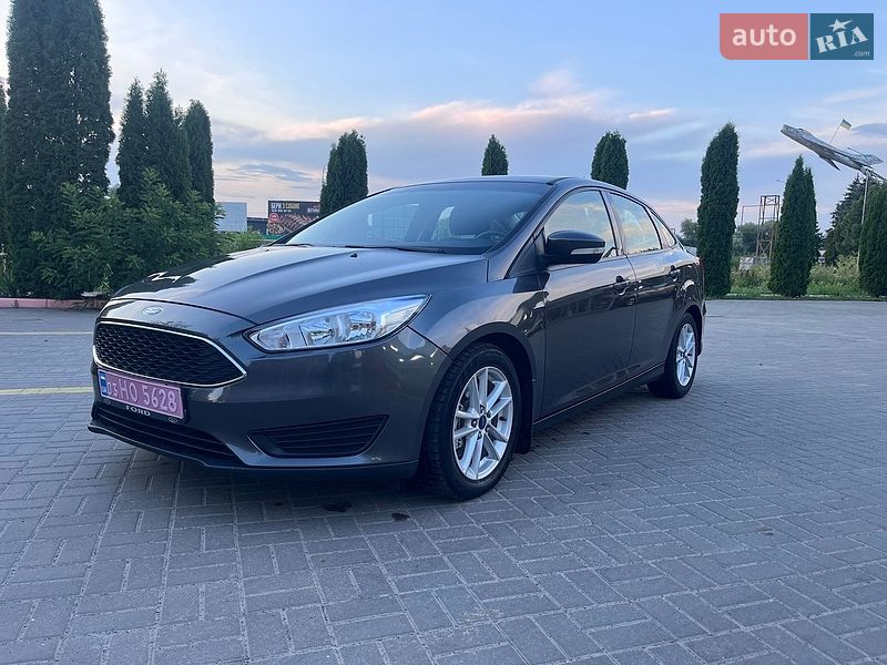 Седан Ford Focus 2015 в Дубні