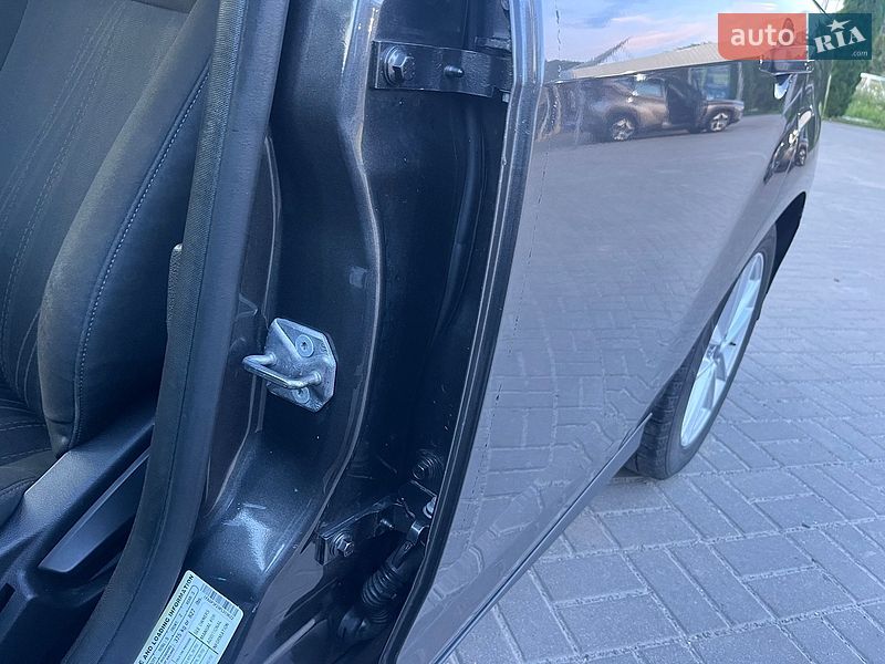 Седан Ford Focus 2015 в Дубні