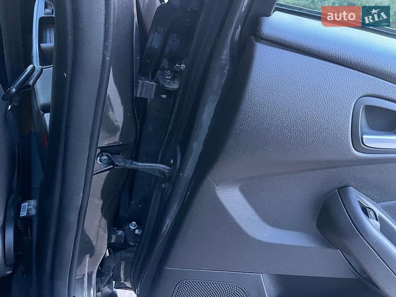 Седан Ford Focus 2015 в Дубні